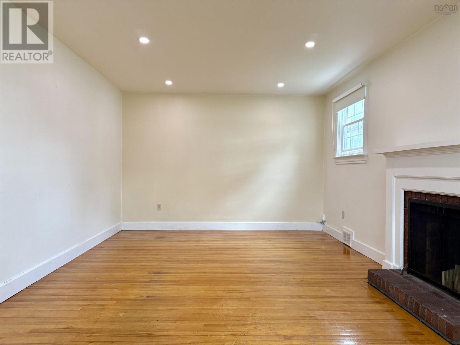 5 Elmwood Drive Property Photo 15