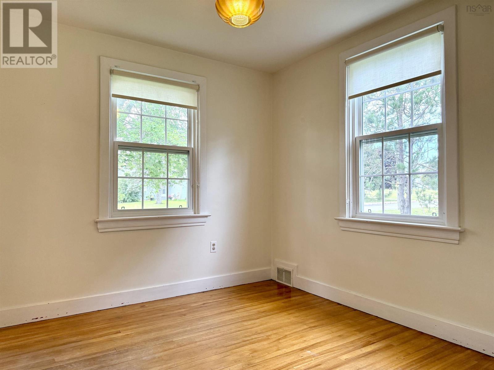 5 Elmwood Drive Property Photo 19