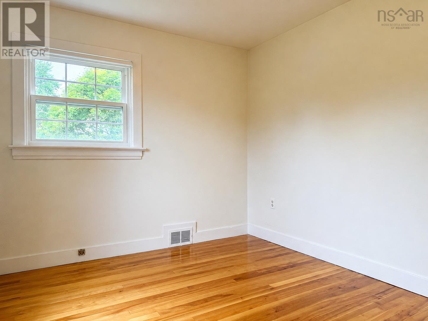 5 Elmwood Drive Property Photo 31