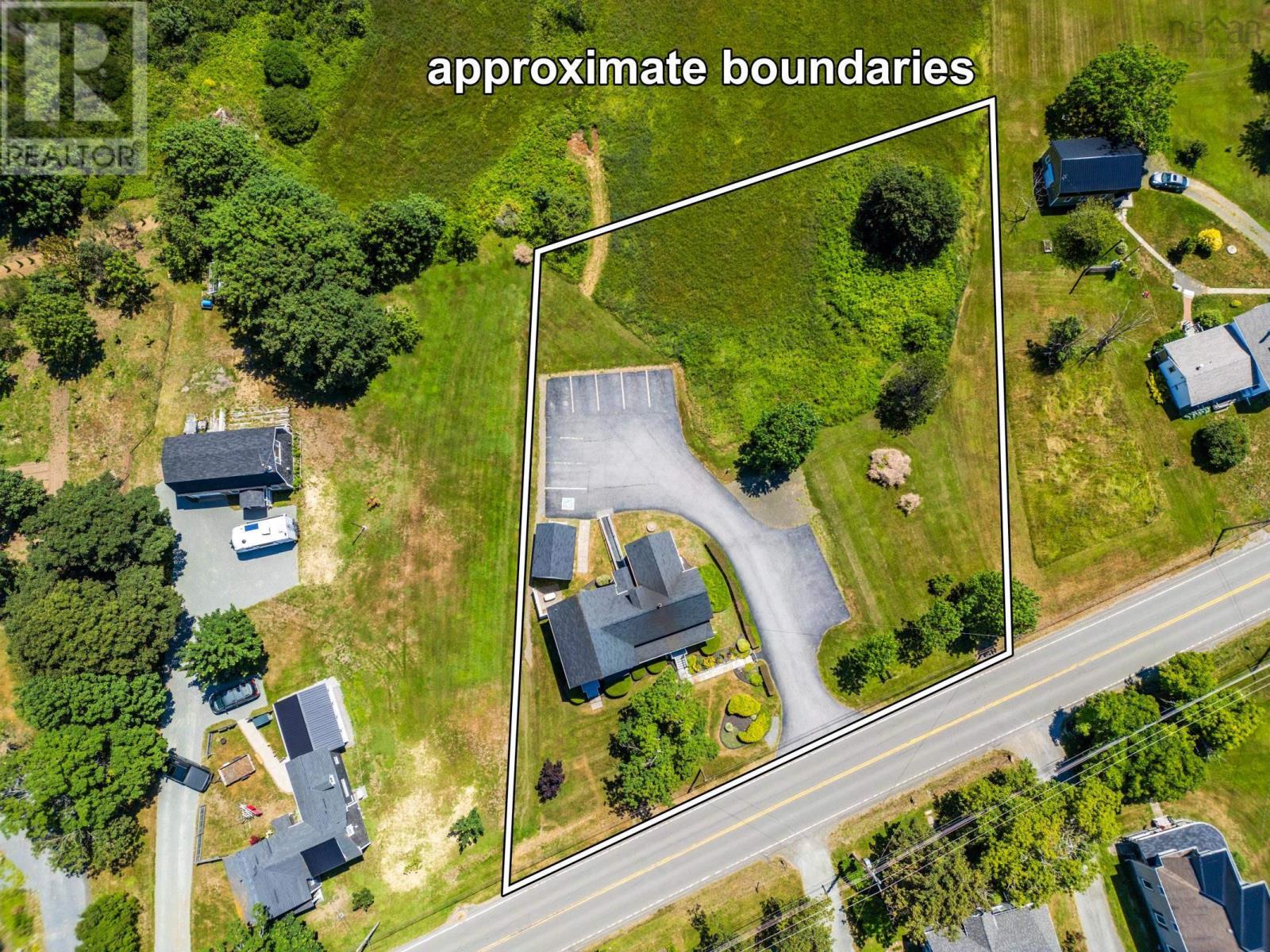 3300 Highway 1 Property Photo 2