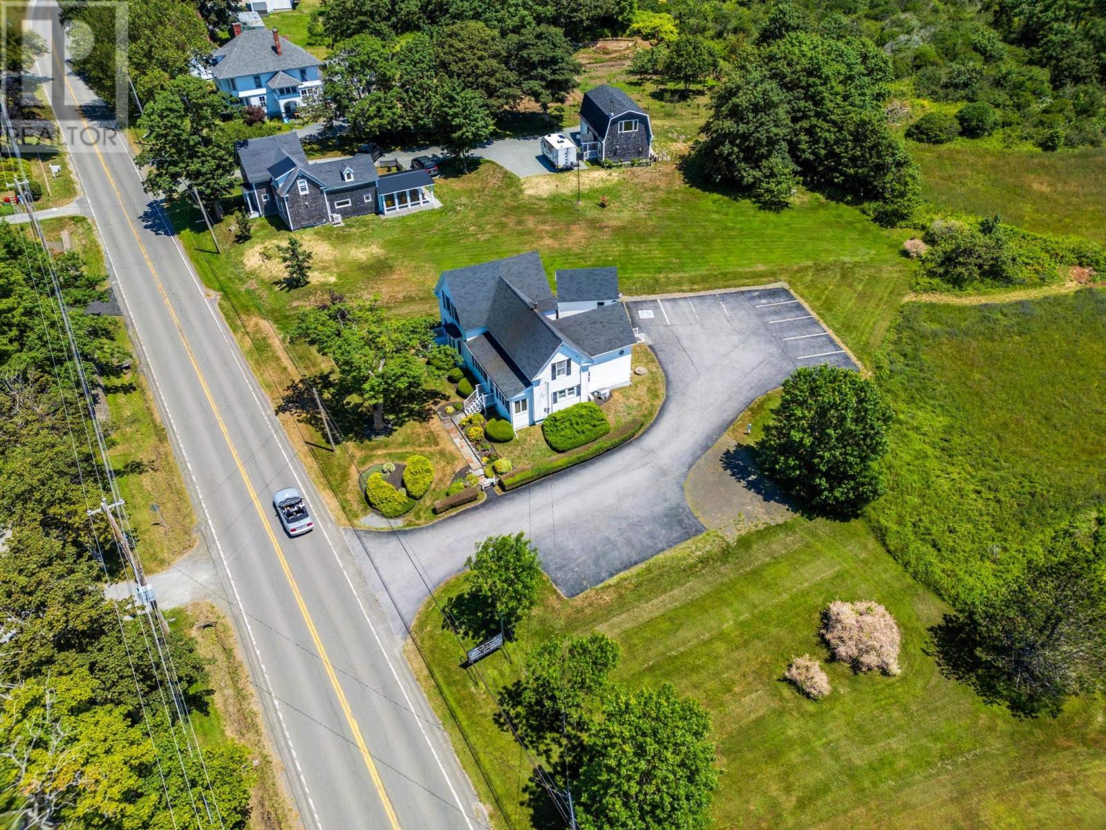 3300 Highway 1 Property Photo 4