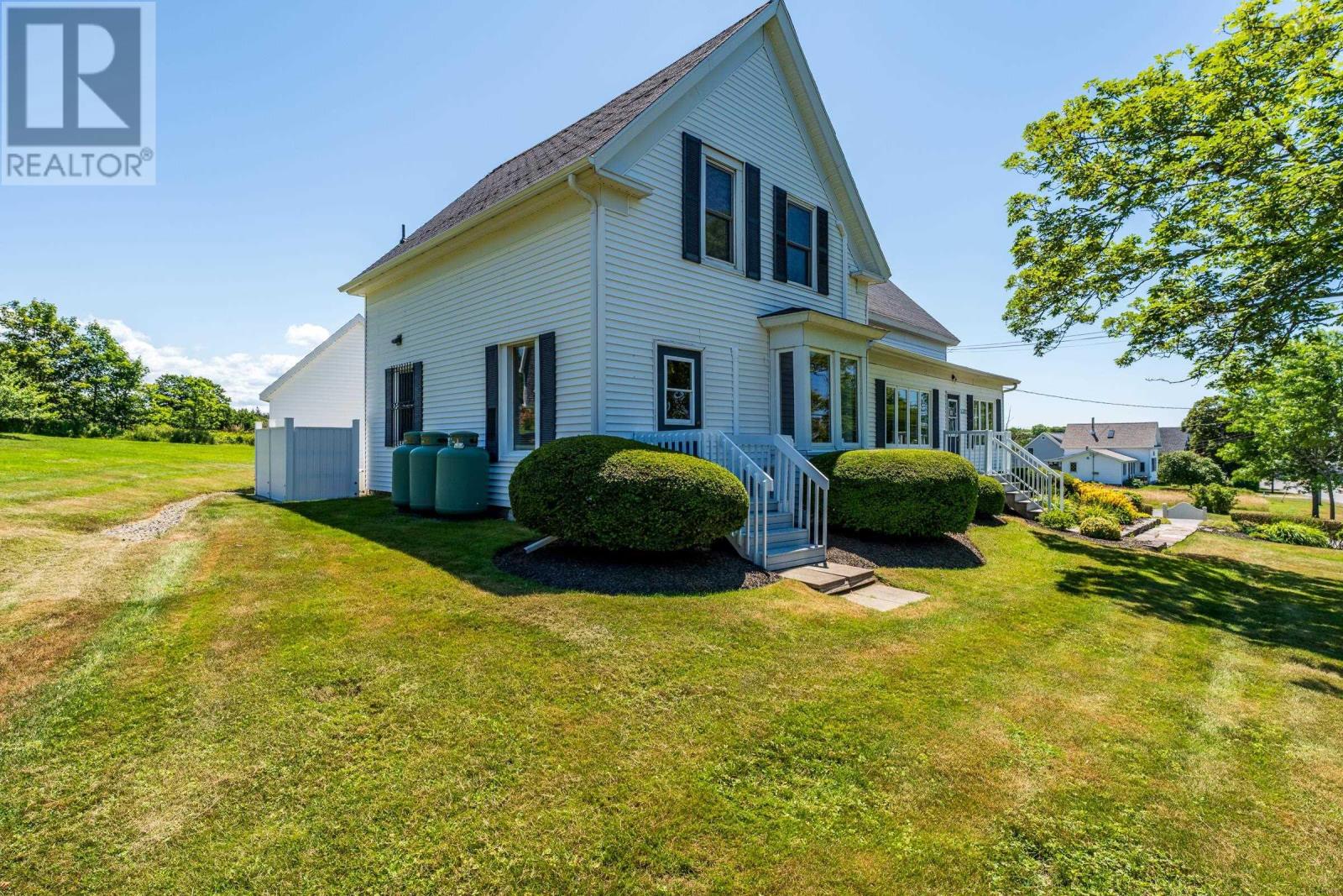 3300 Highway 1 Property Photo 10