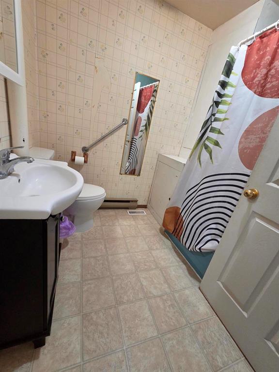 28 Crystal Avenue W Property Photo 13