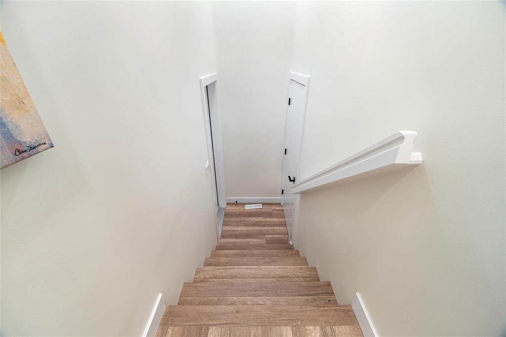 916 Mclean Avenue Property Photo 25
