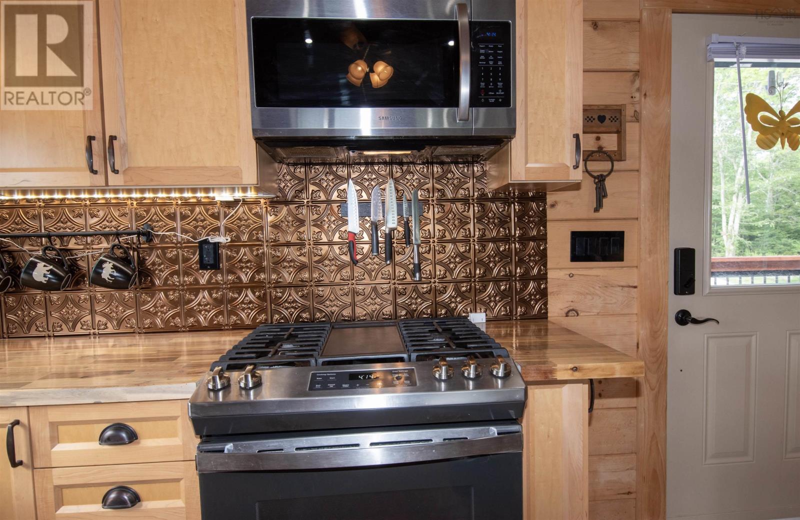 2250 Sandy Point Road Property Photo 10