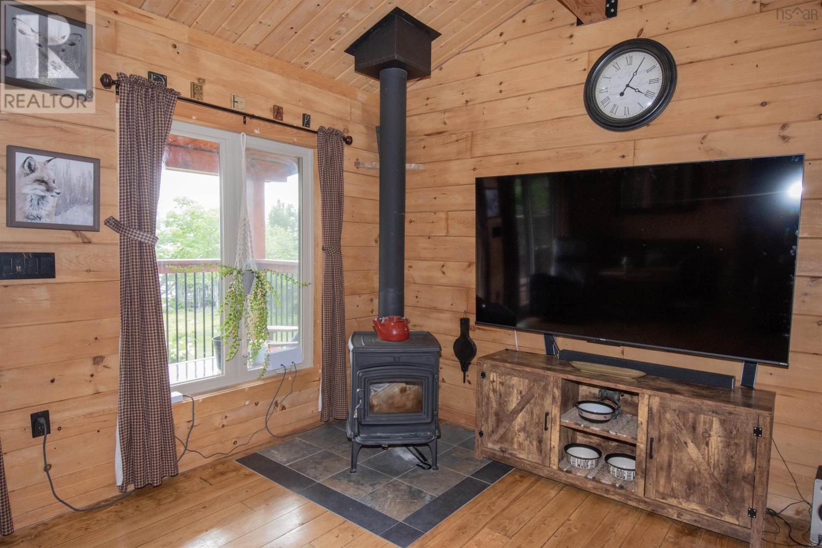 2250 Sandy Point Road Property Photo 14