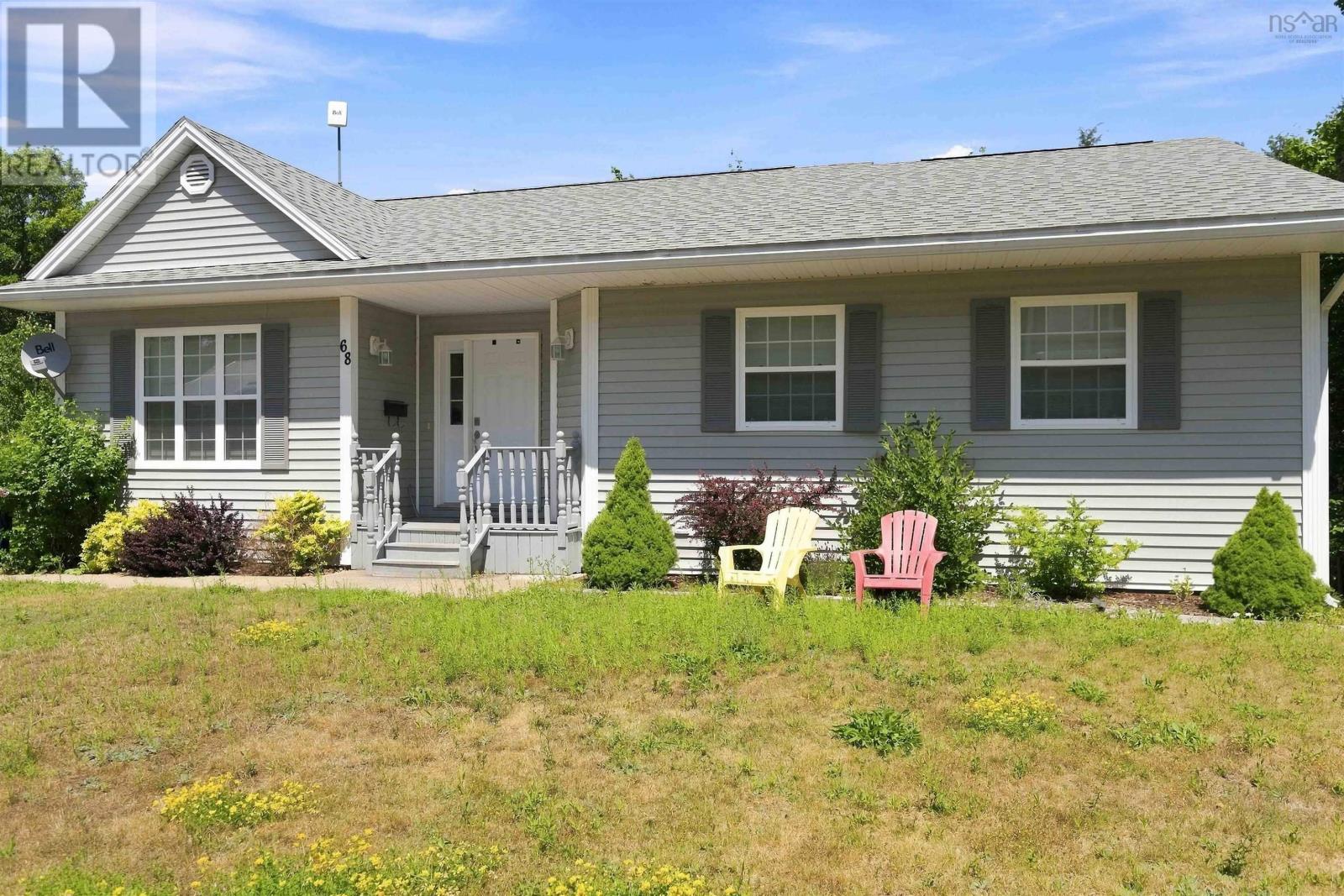 68 Alicia Boulevard