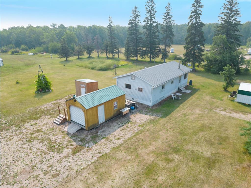 98083 39 Road E Property Photo 2