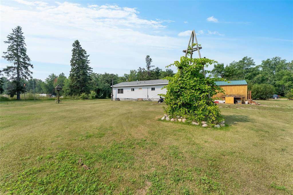 98083 39 Road E Property Photo 7