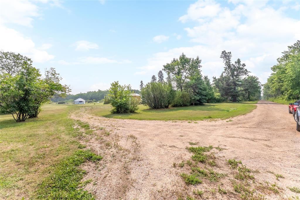 98083 39 Road E Property Photo 8