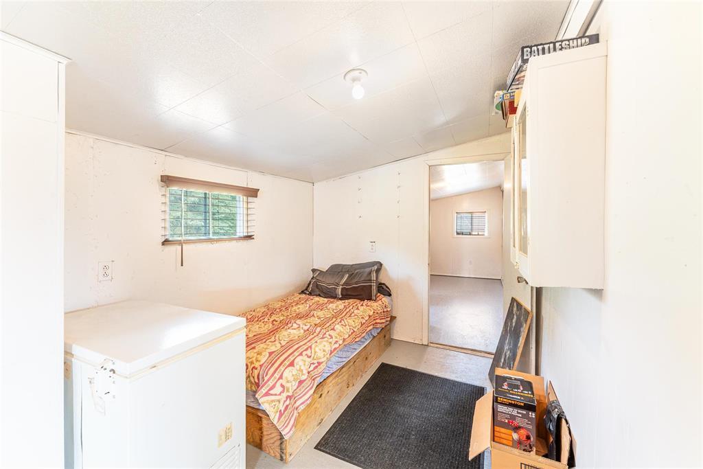 98083 39 Road E Property Photo 21