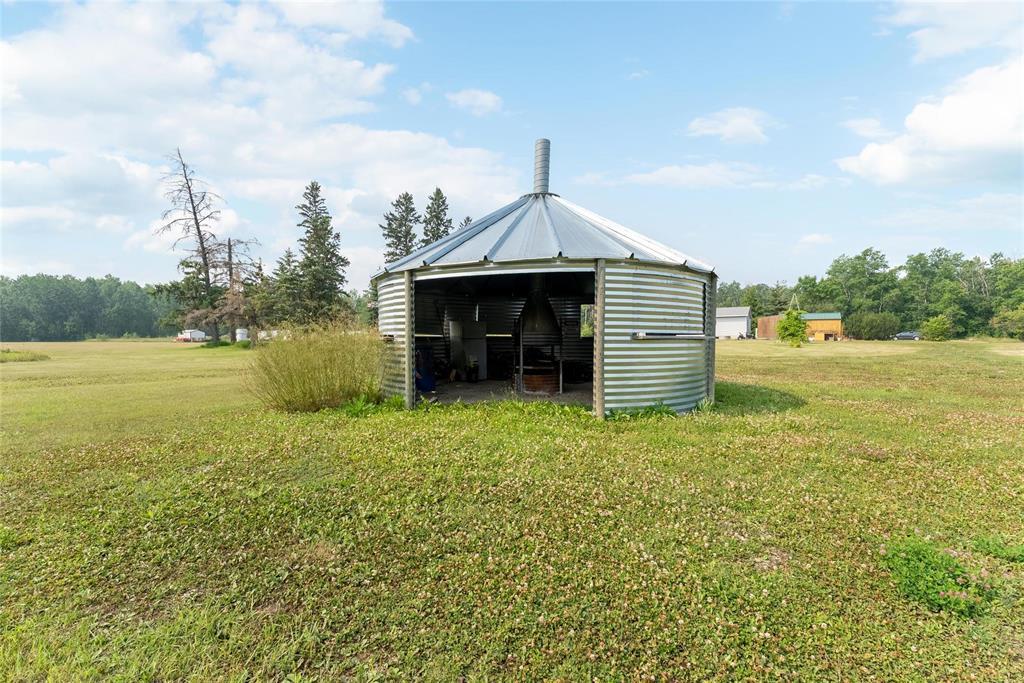 98083 39 Road E Property Photo 29