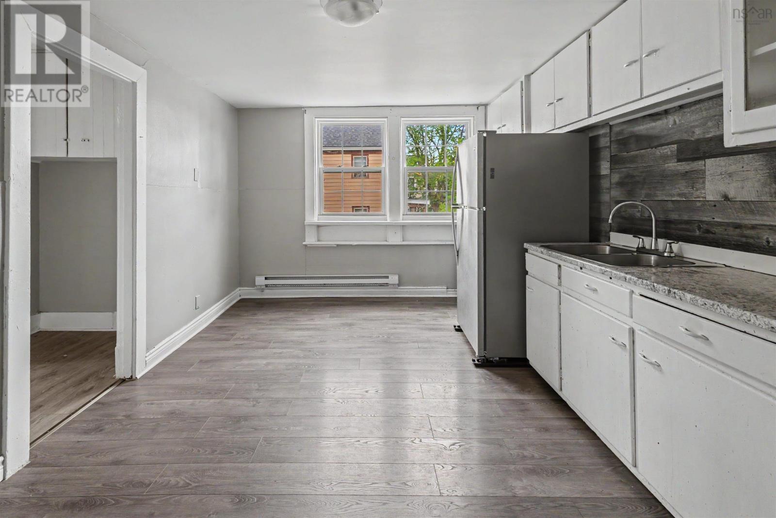 181 George Street Property Photo 31