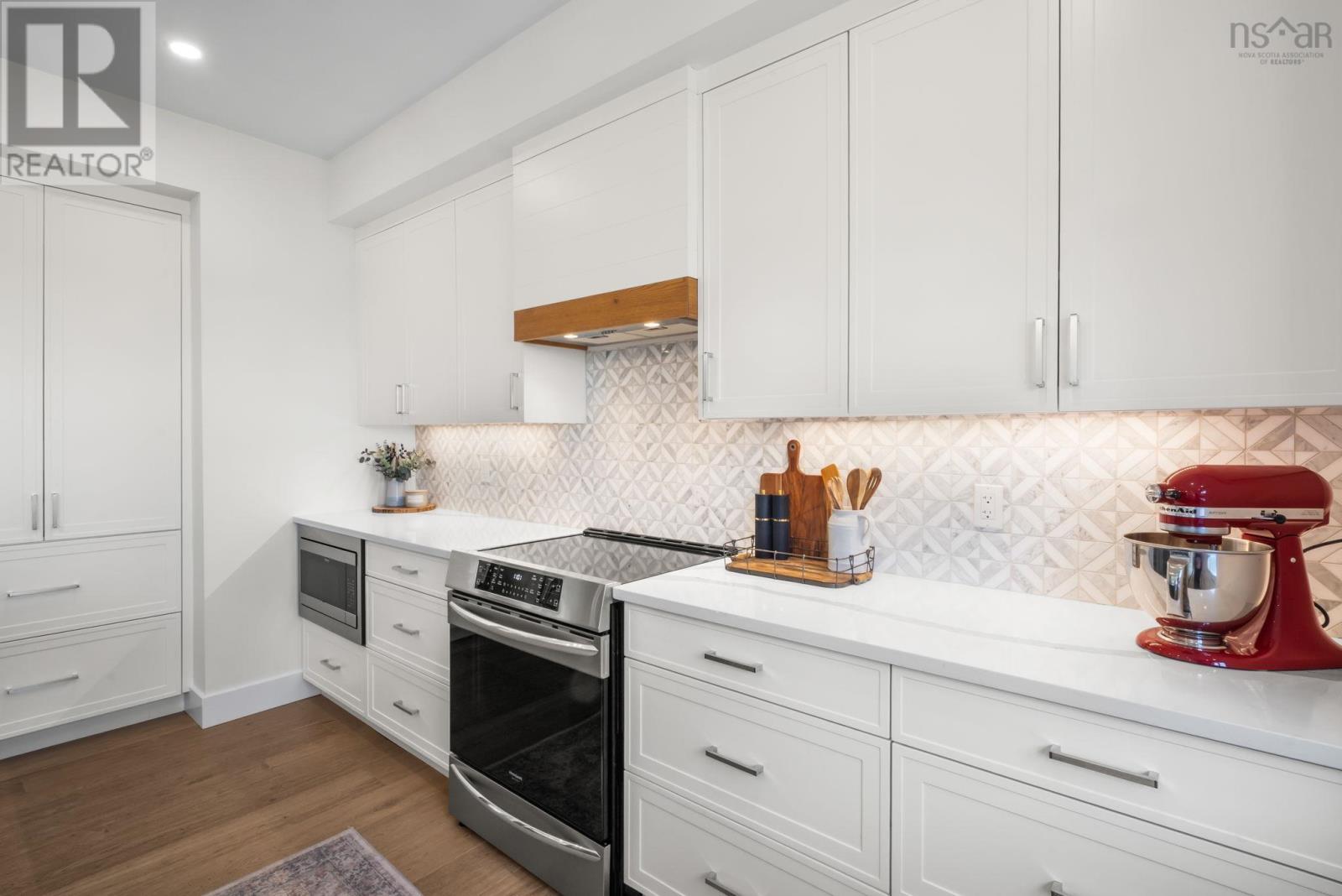 3 Fiddlehead Property Photo 10
