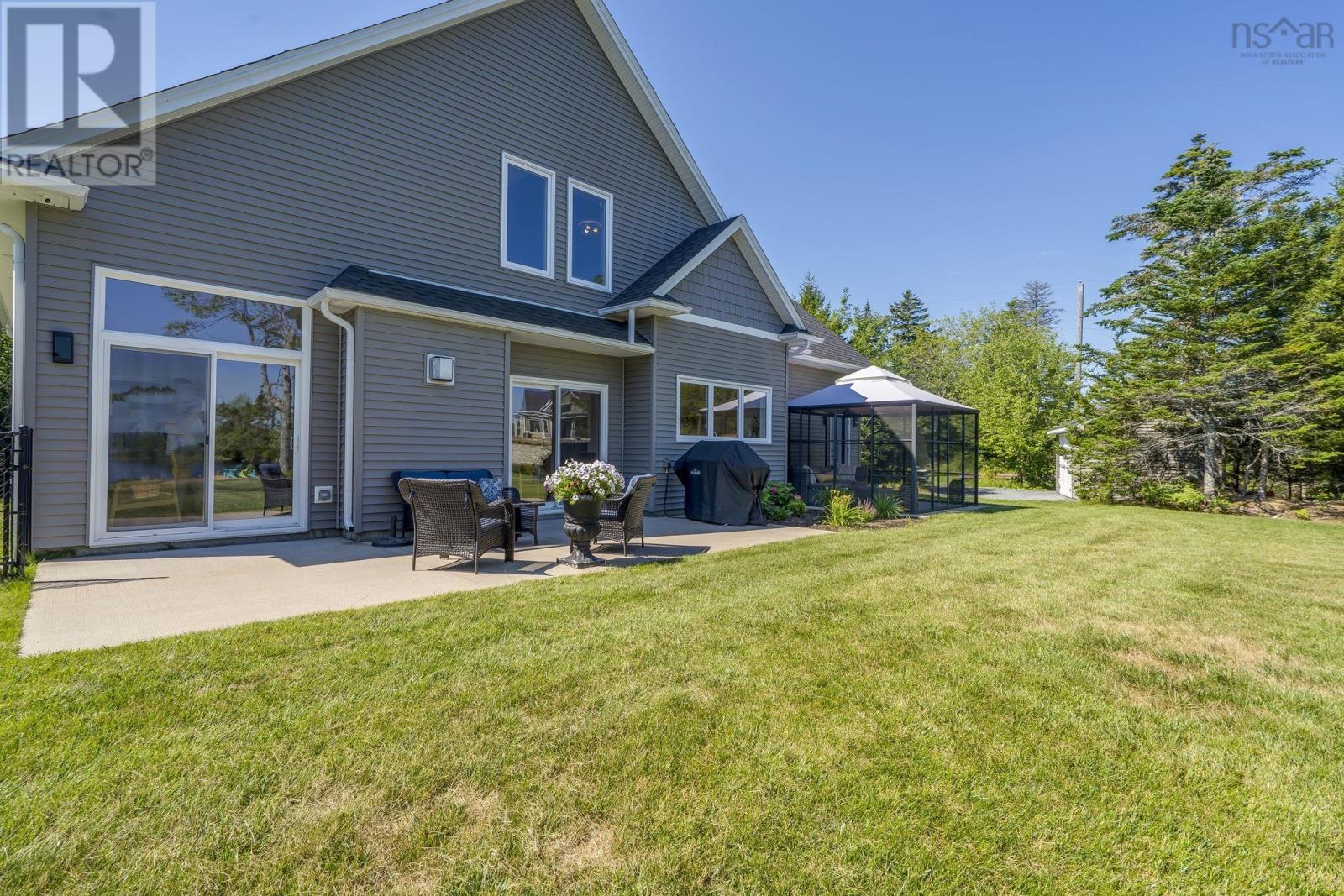 3 Fiddlehead Property Photo 38