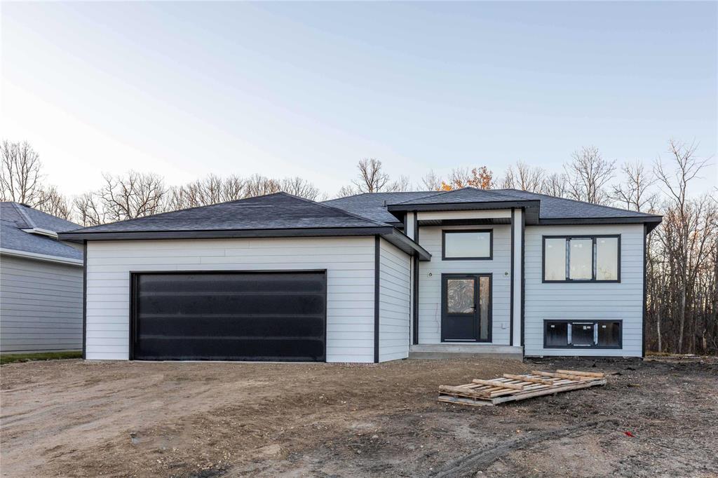 112 Ravenhill Drive Property Photo 1
