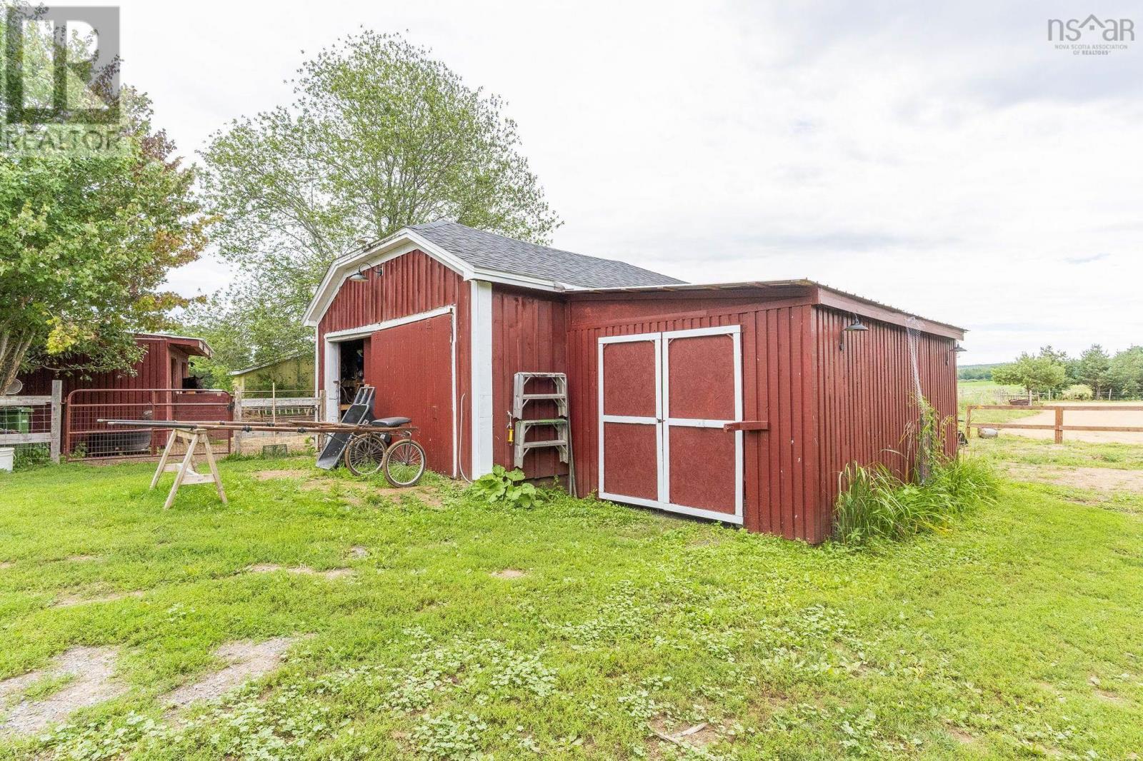 1022 Ward Road Property Photo 7