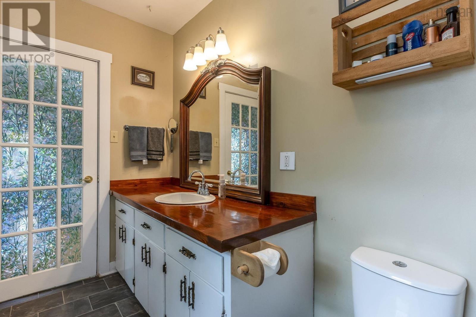 1022 Ward Road Property Photo 21