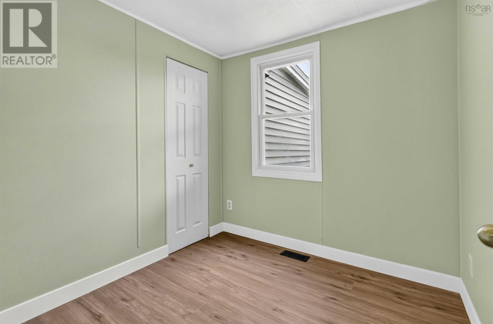 25 Third Street Property Photo 17