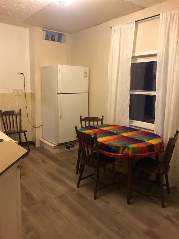 27 Neil Street Property Photo 7