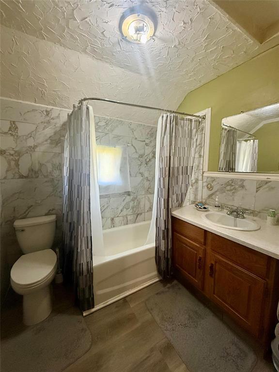 27 Neil Street Property Photo 14
