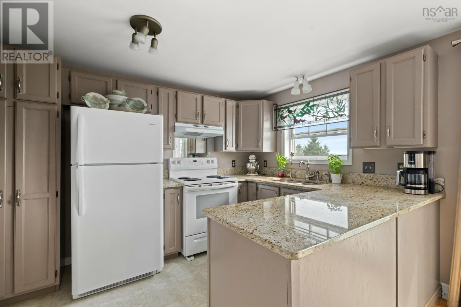 66 Backman Road Property Photo 4