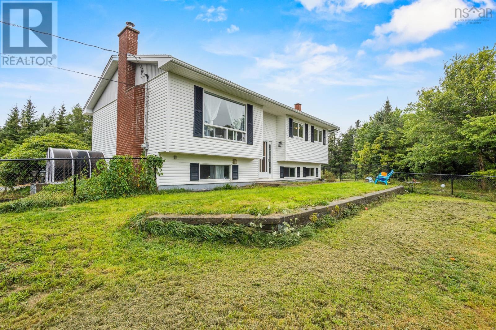20 Causeway Road Property Photo 2