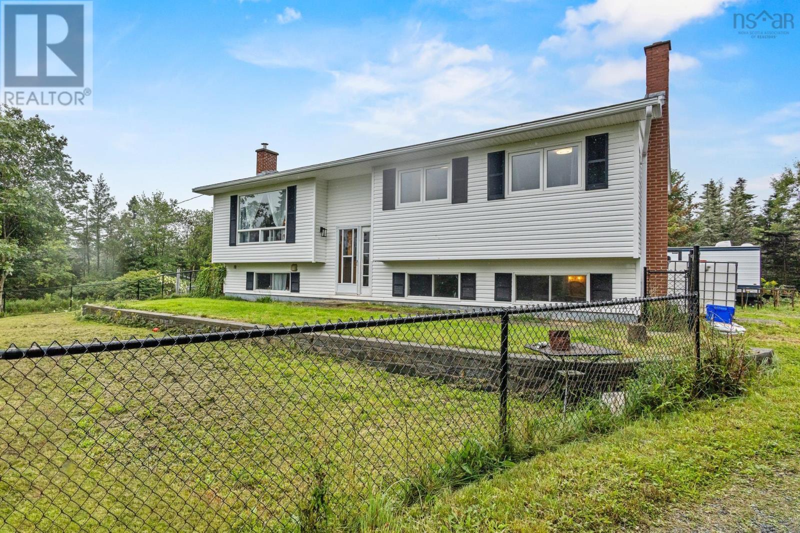 20 Causeway Road Property Photo 3
