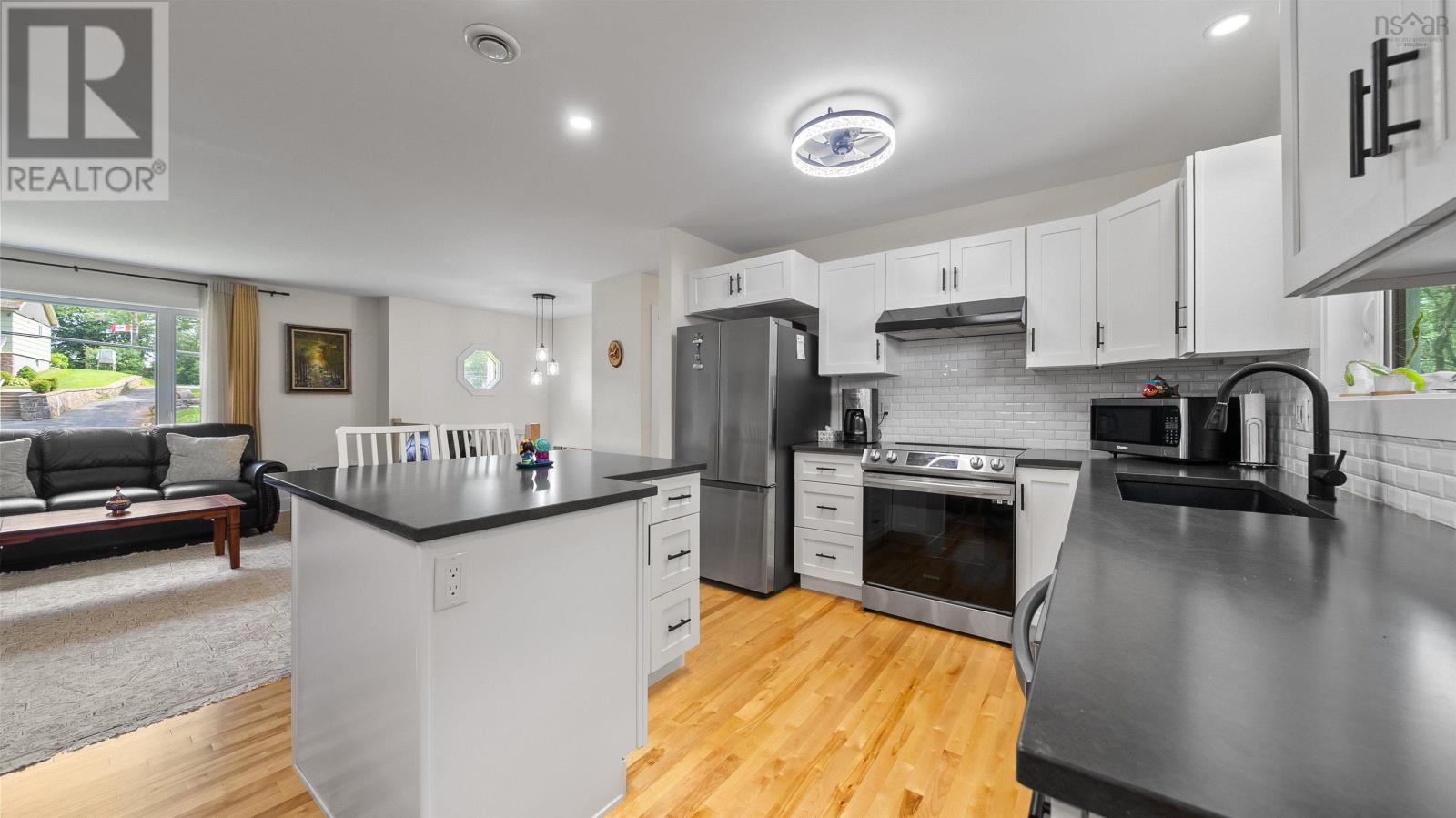 26 Bridge Street Property Photo 9
