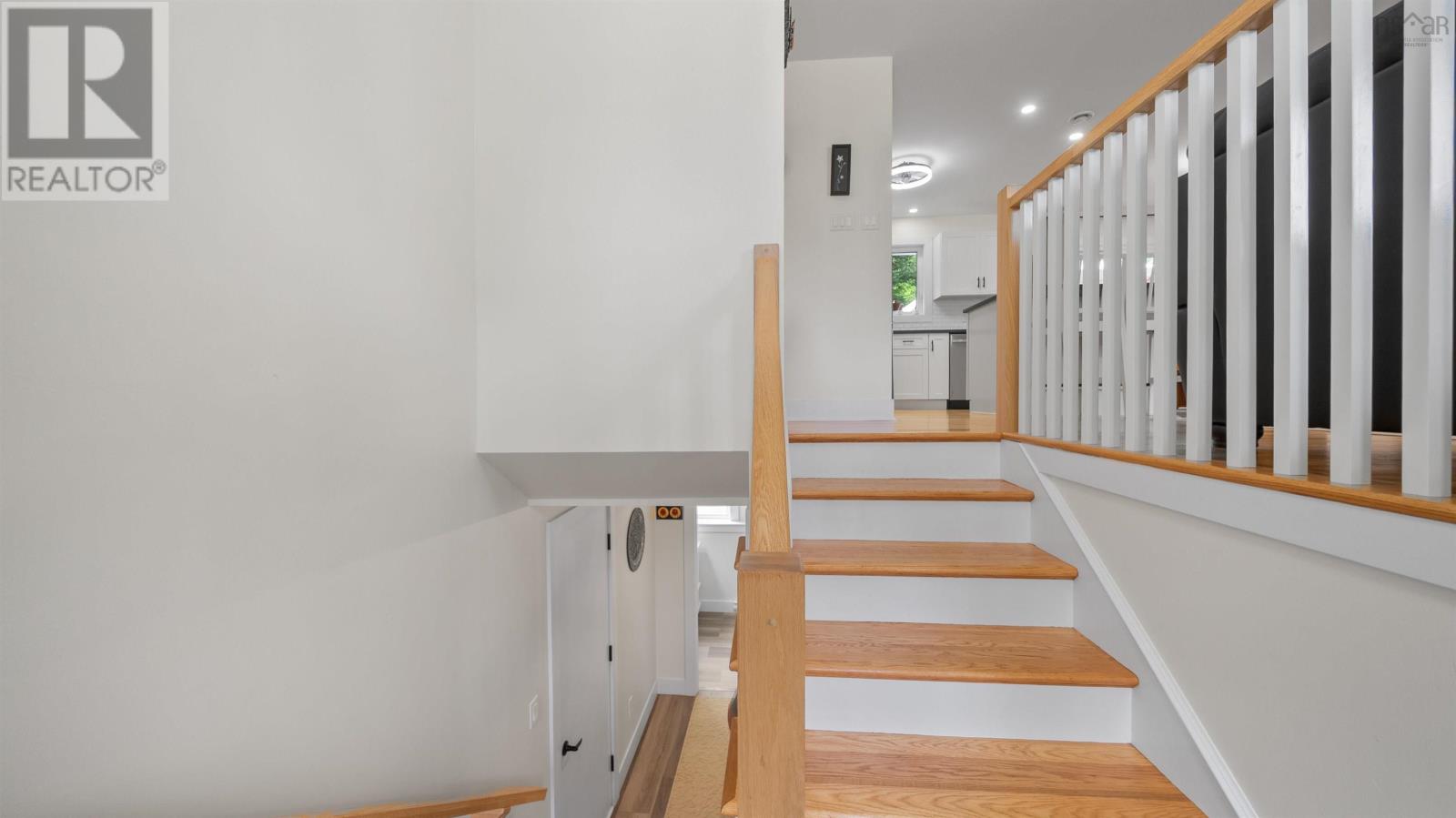 26 Bridge Street Property Photo 13