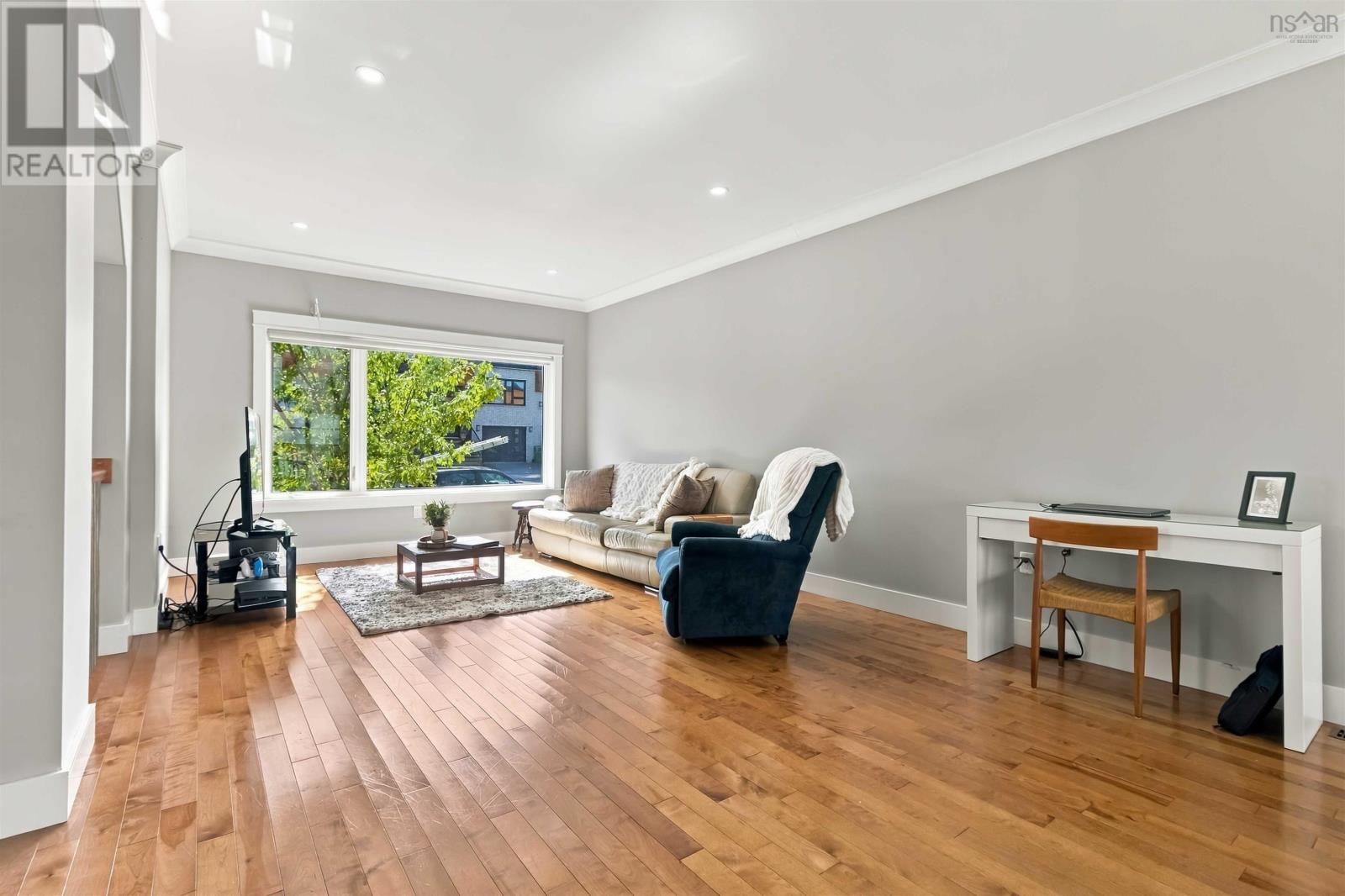 52 Eliza Ritchie Crescent Property Photo 6