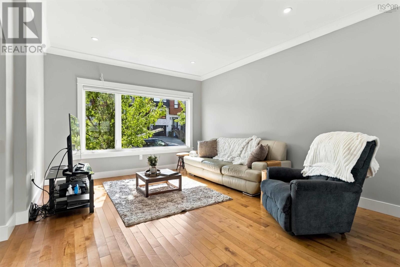 52 Eliza Ritchie Crescent Property Photo 7