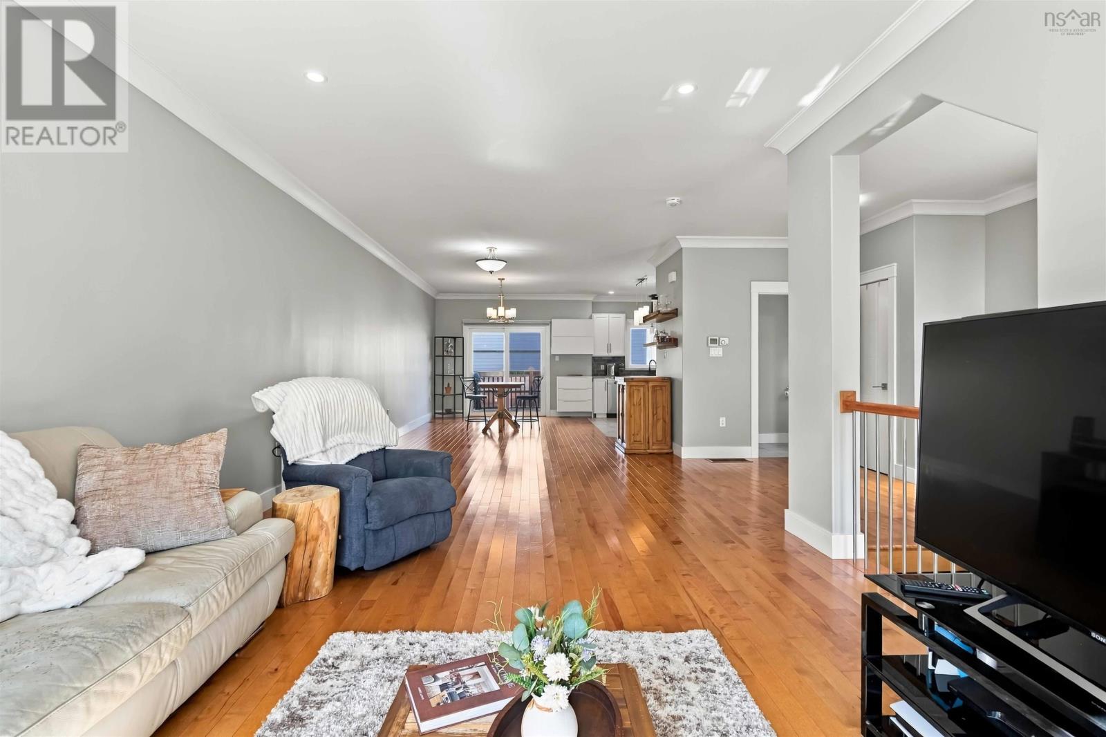 52 Eliza Ritchie Crescent Property Photo 10