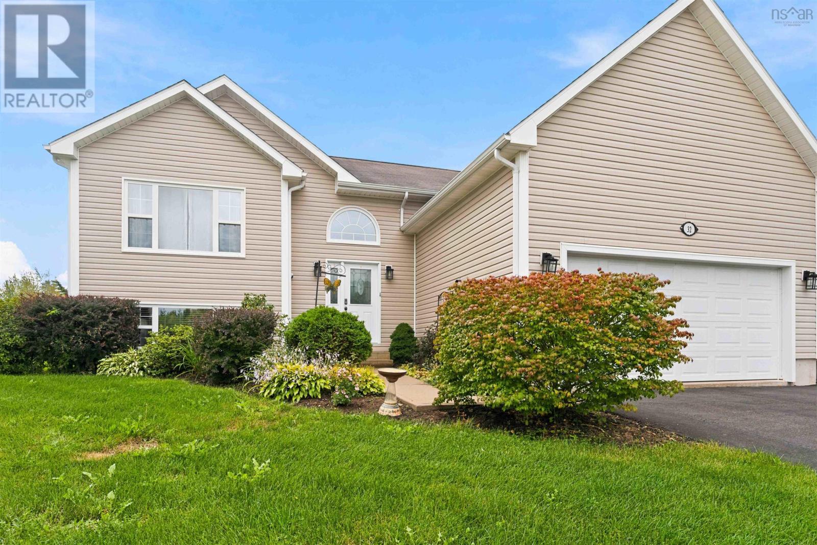 32 Terra Nova Drive Property Photo 1