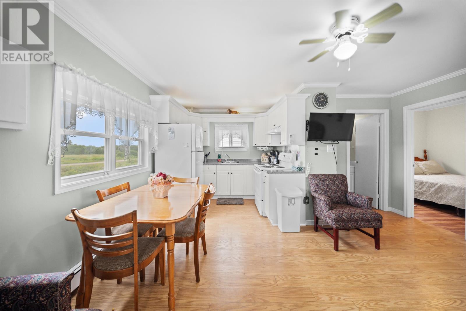 14291 Route 14 Property Photo 6