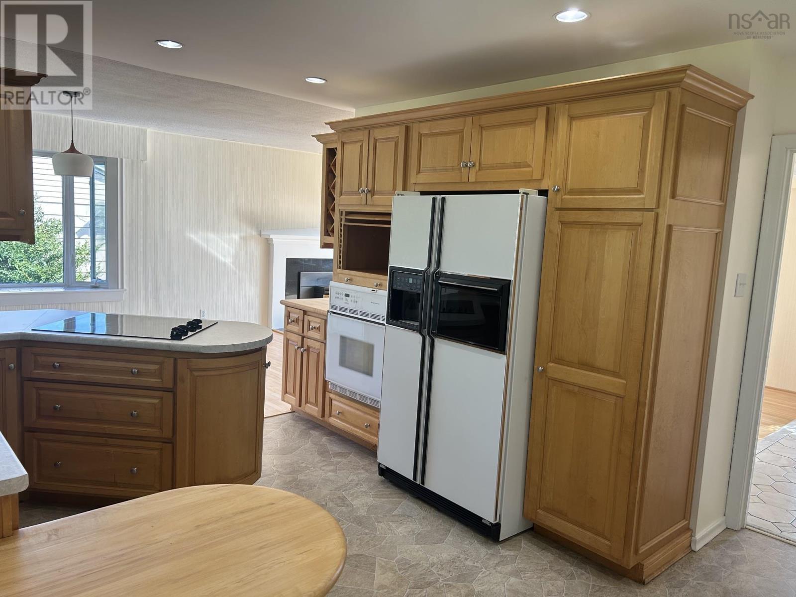 176 Green Street Property Photo 10