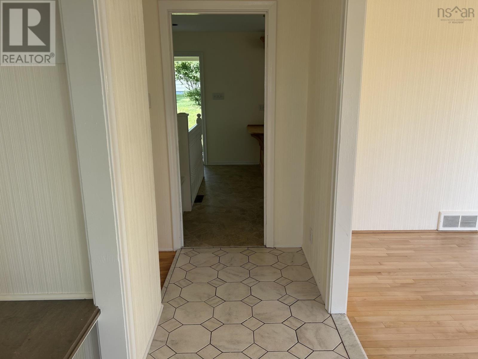 176 Green Street Property Photo 17