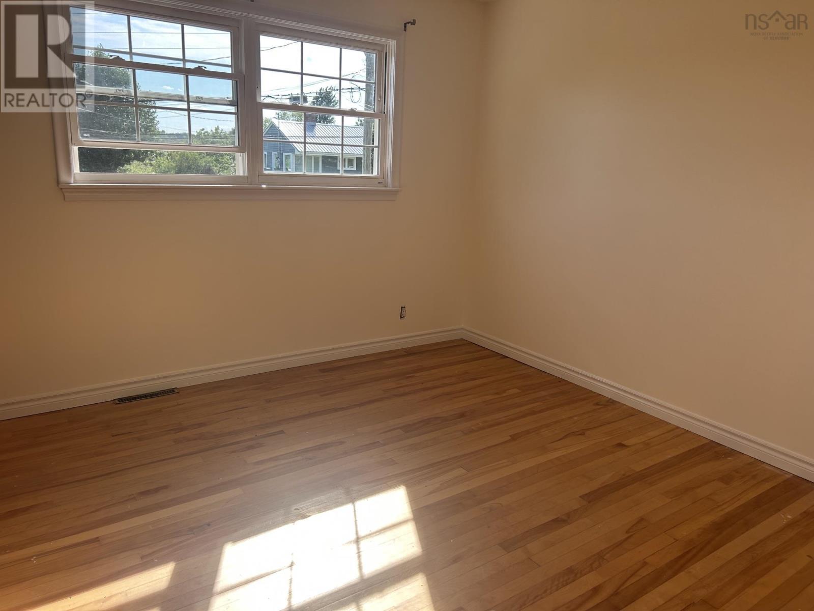 176 Green Street Property Photo 19