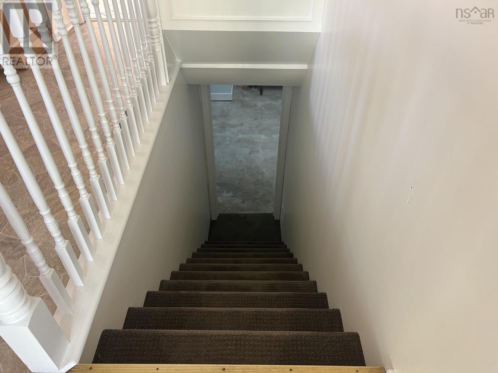 176 Green Street Property Photo 27