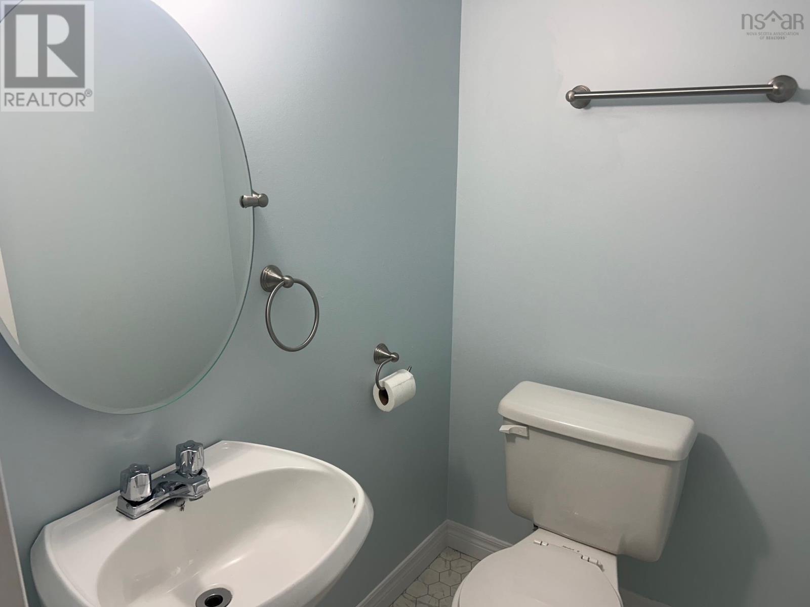 176 Green Street Property Photo 33