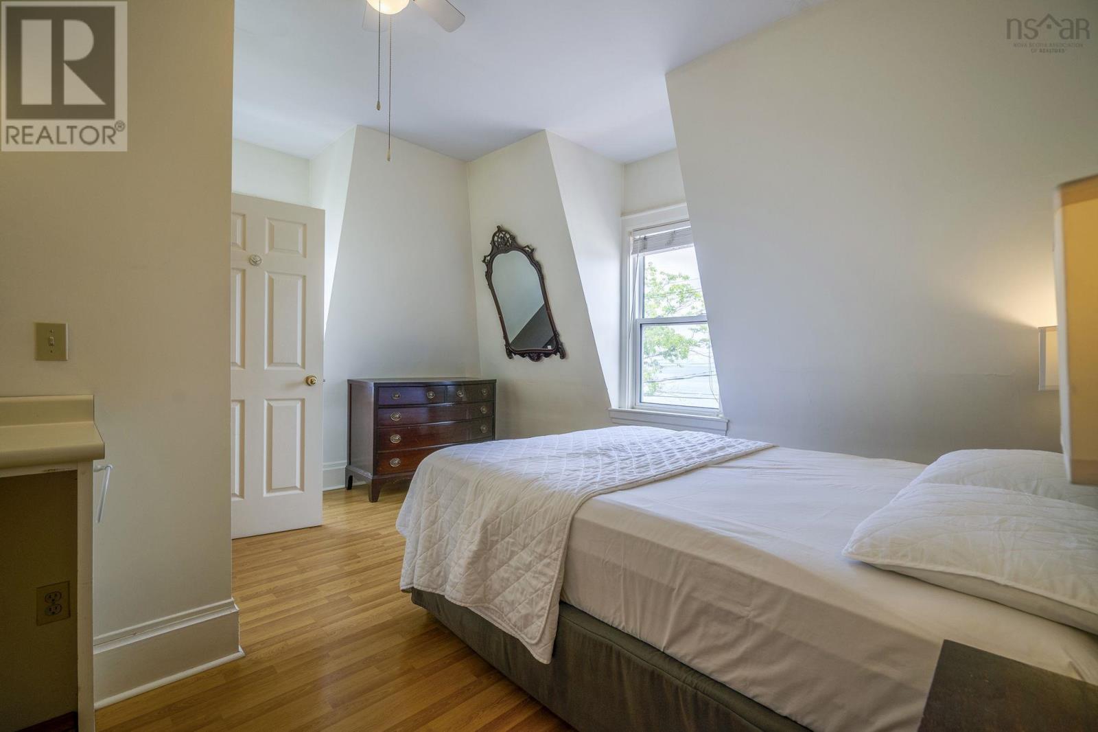 111 Montague Row Property Photo 25