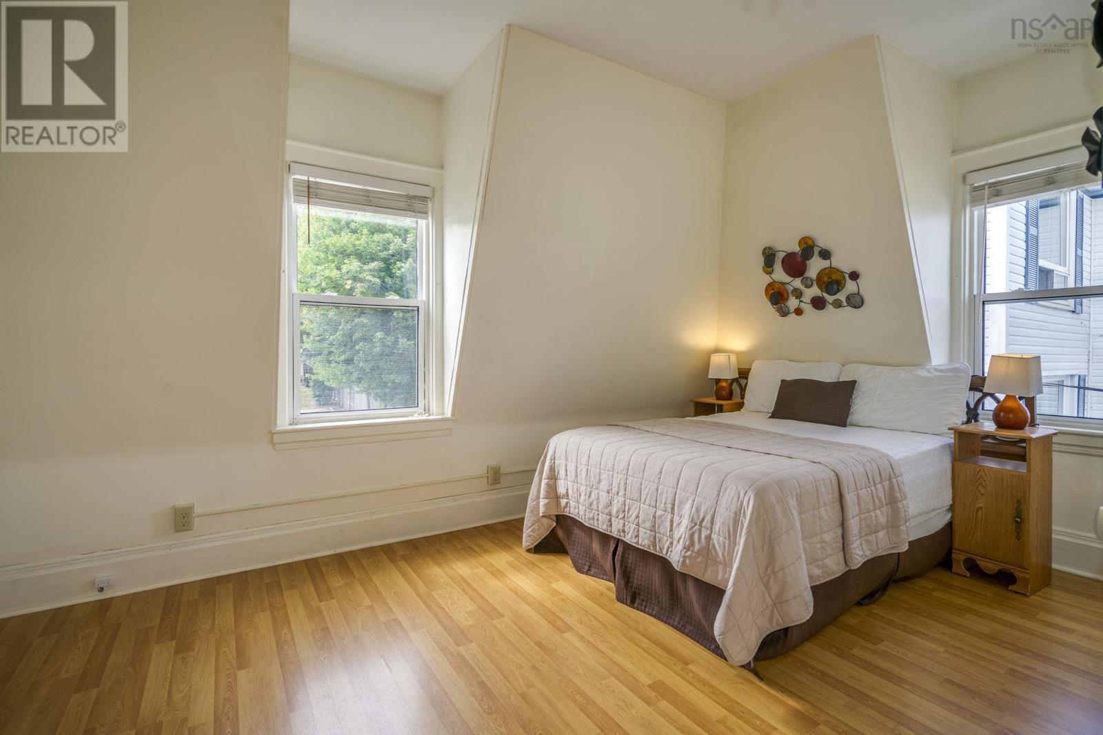 111 Montague Row Property Photo 26