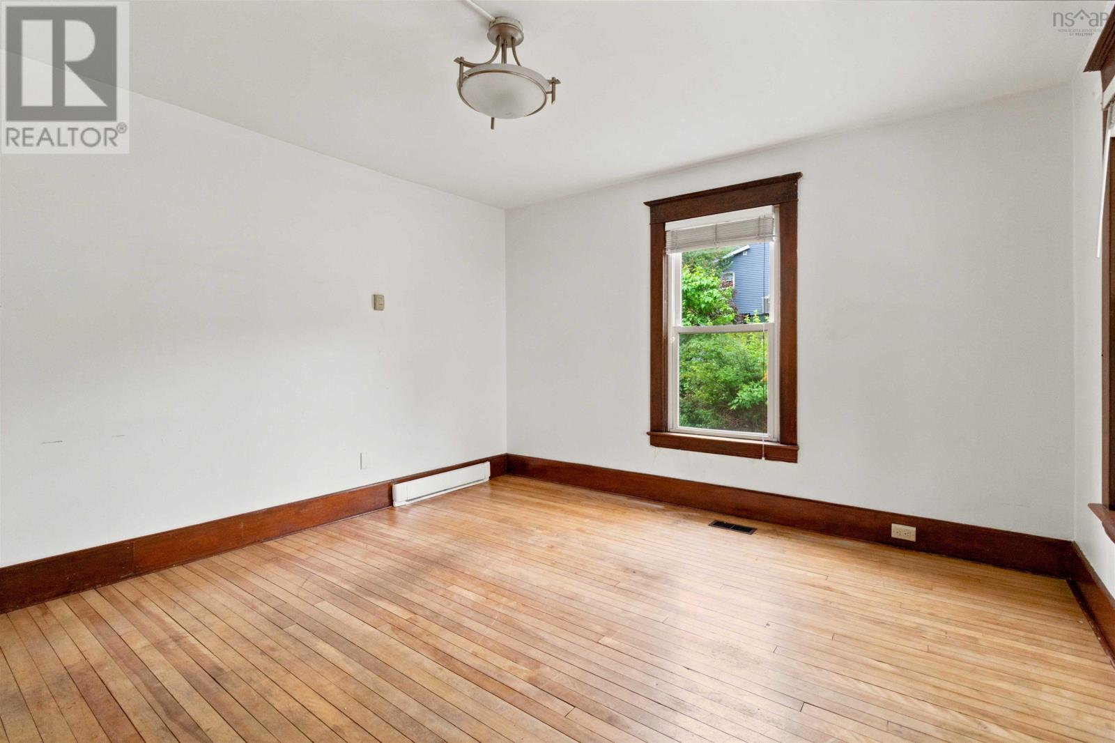 80 Osborne Street Property Photo 21