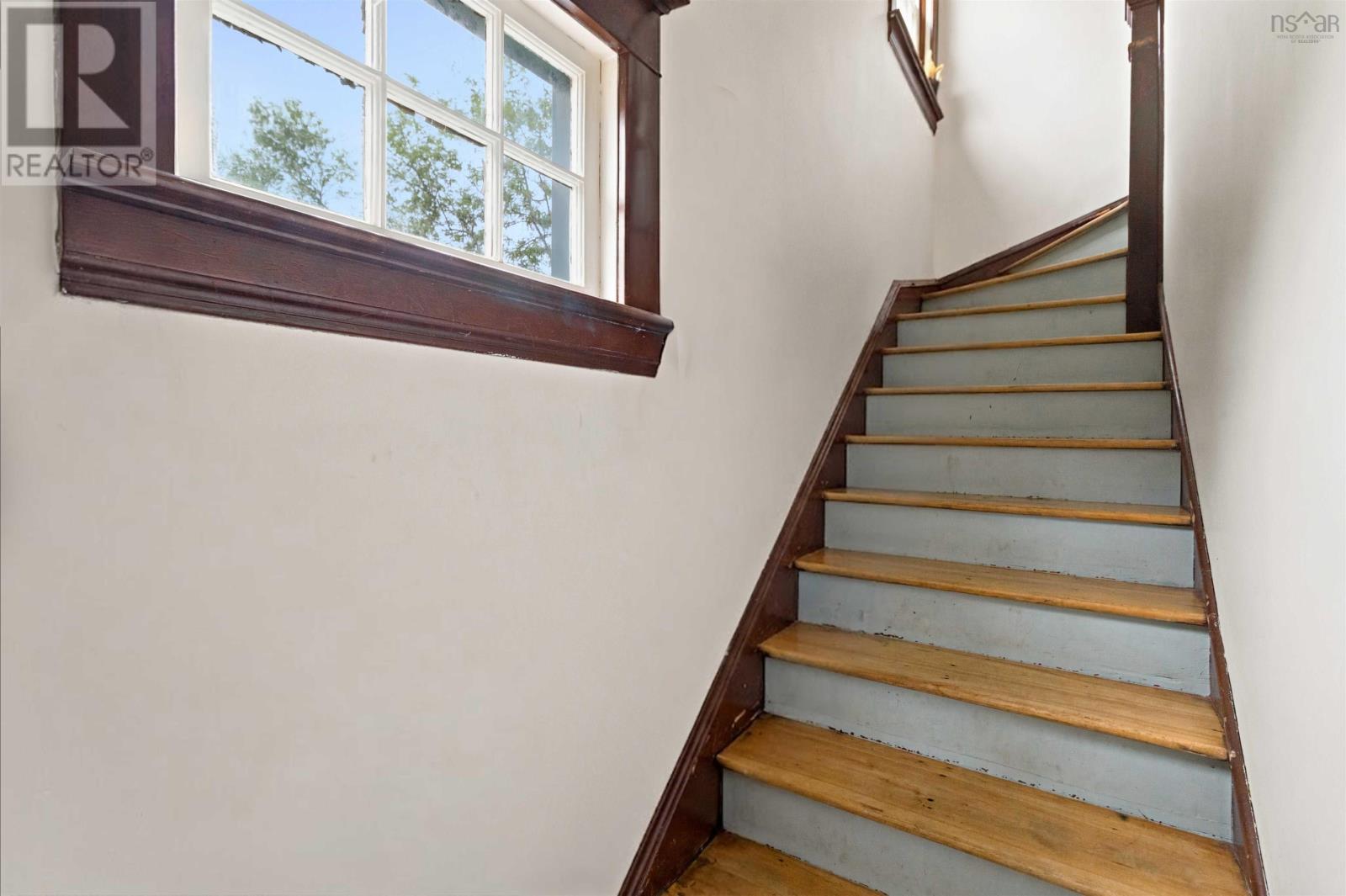 80 Osborne Street Property Photo 30