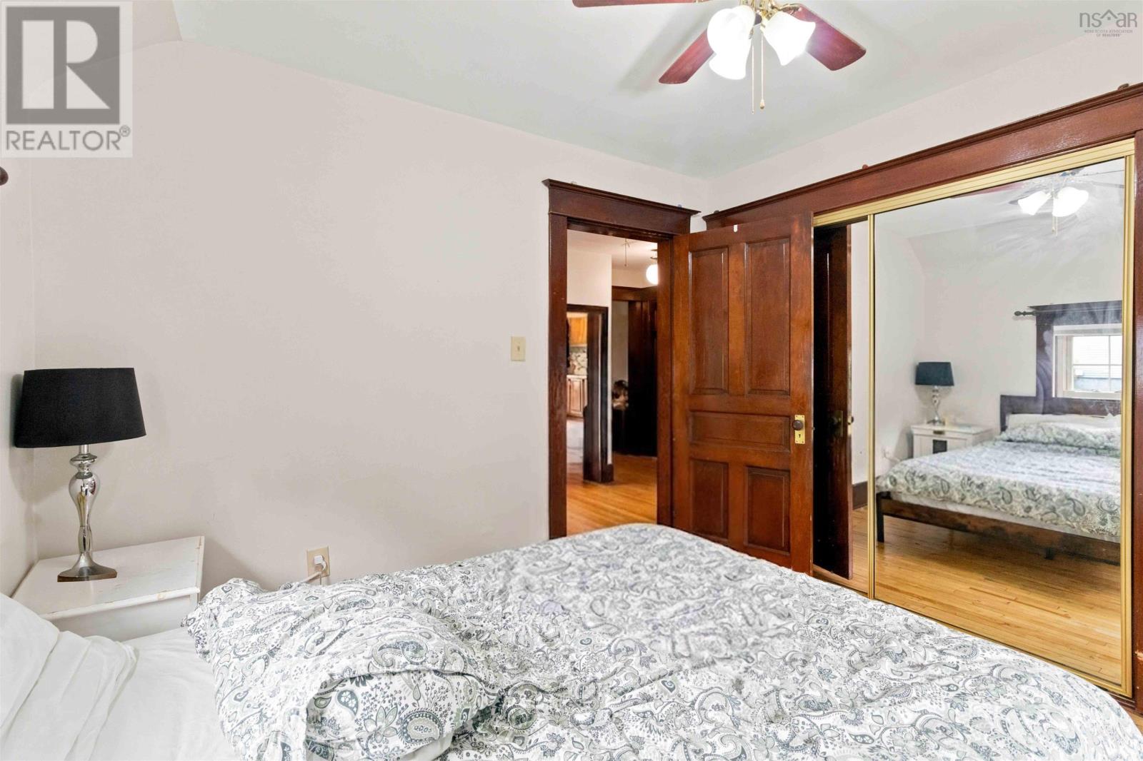 80 Osborne Street Property Photo 37