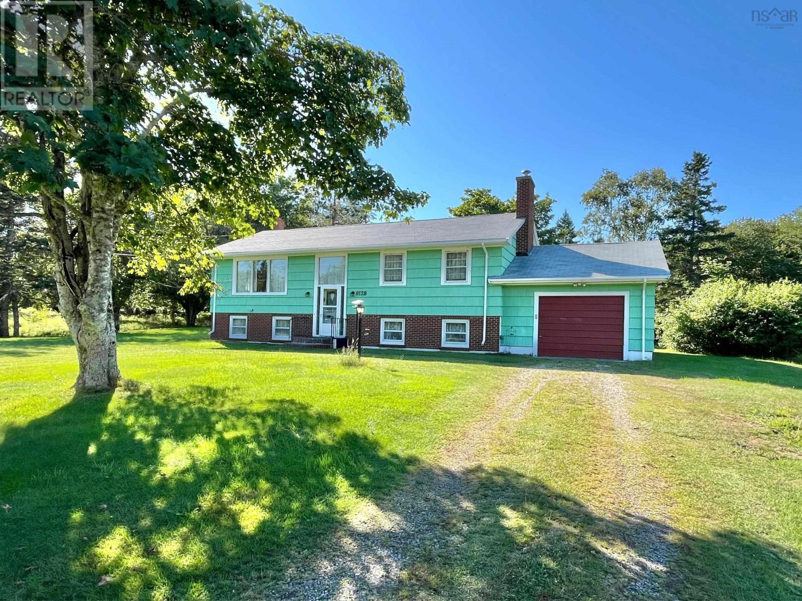 9128 Highway 3 Property Photo 1