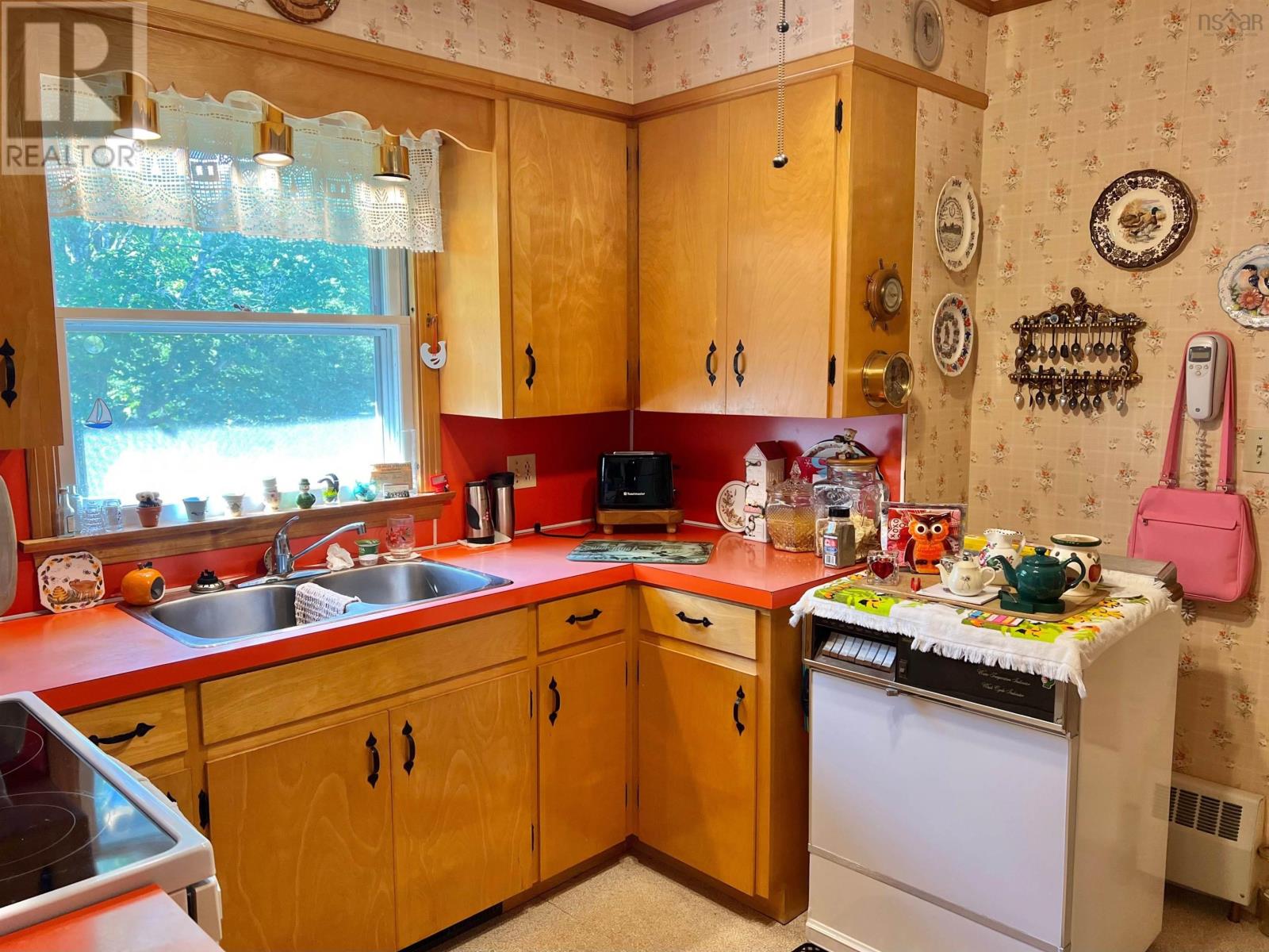9128 Highway 3 Property Photo 11