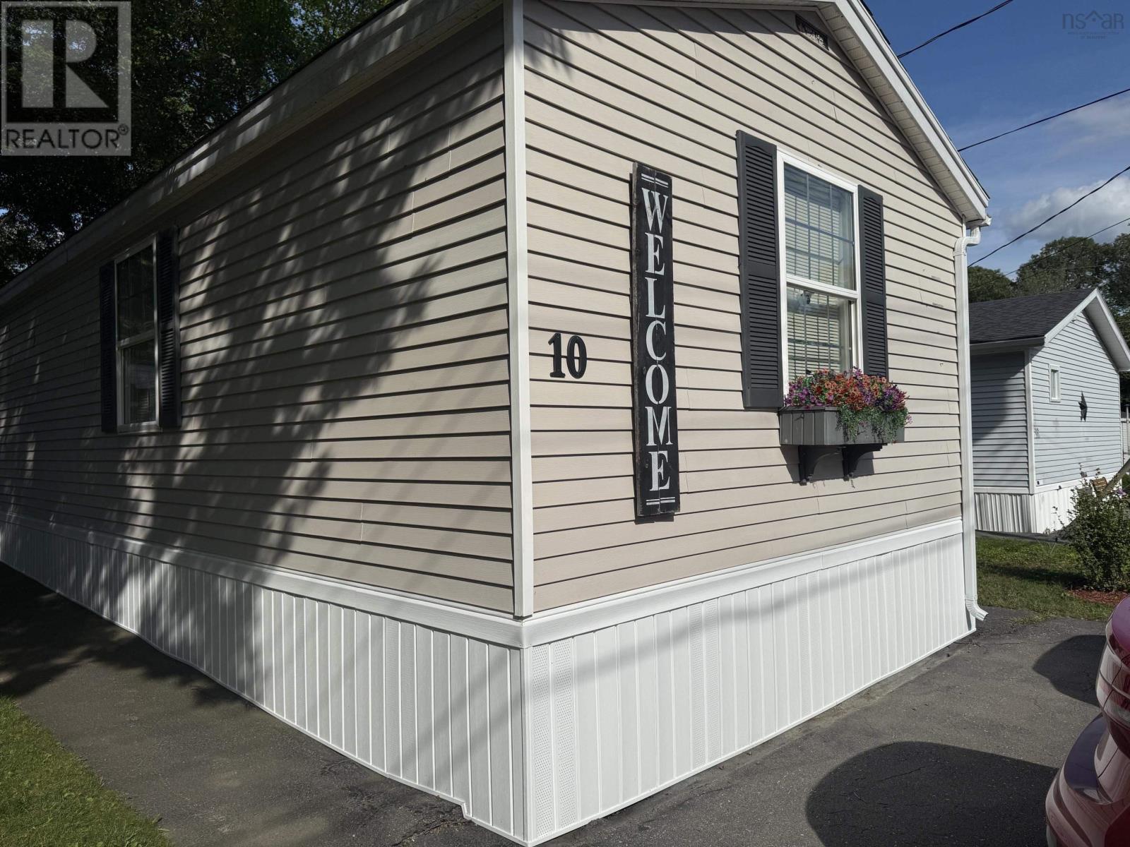 10 Fall Street Property Photo 1