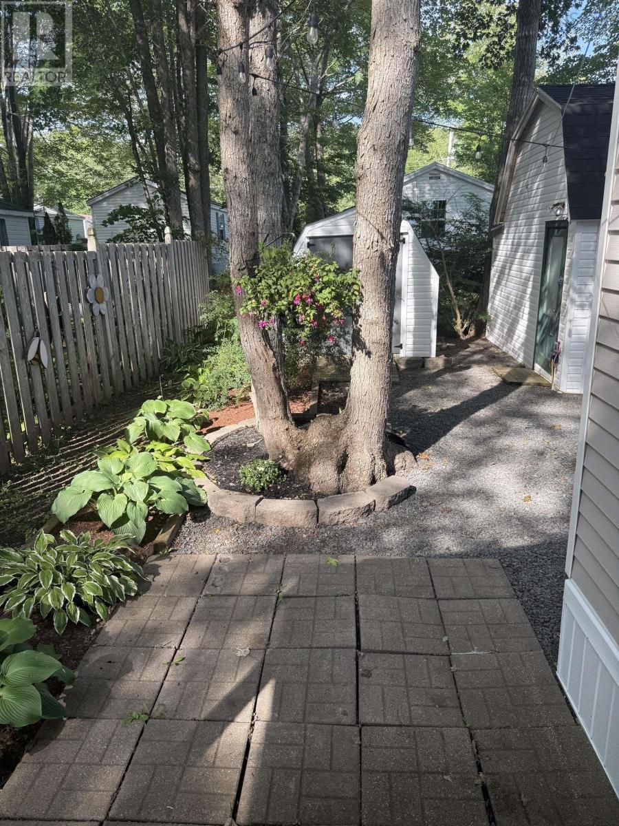 10 Fall Street Property Photo 6
