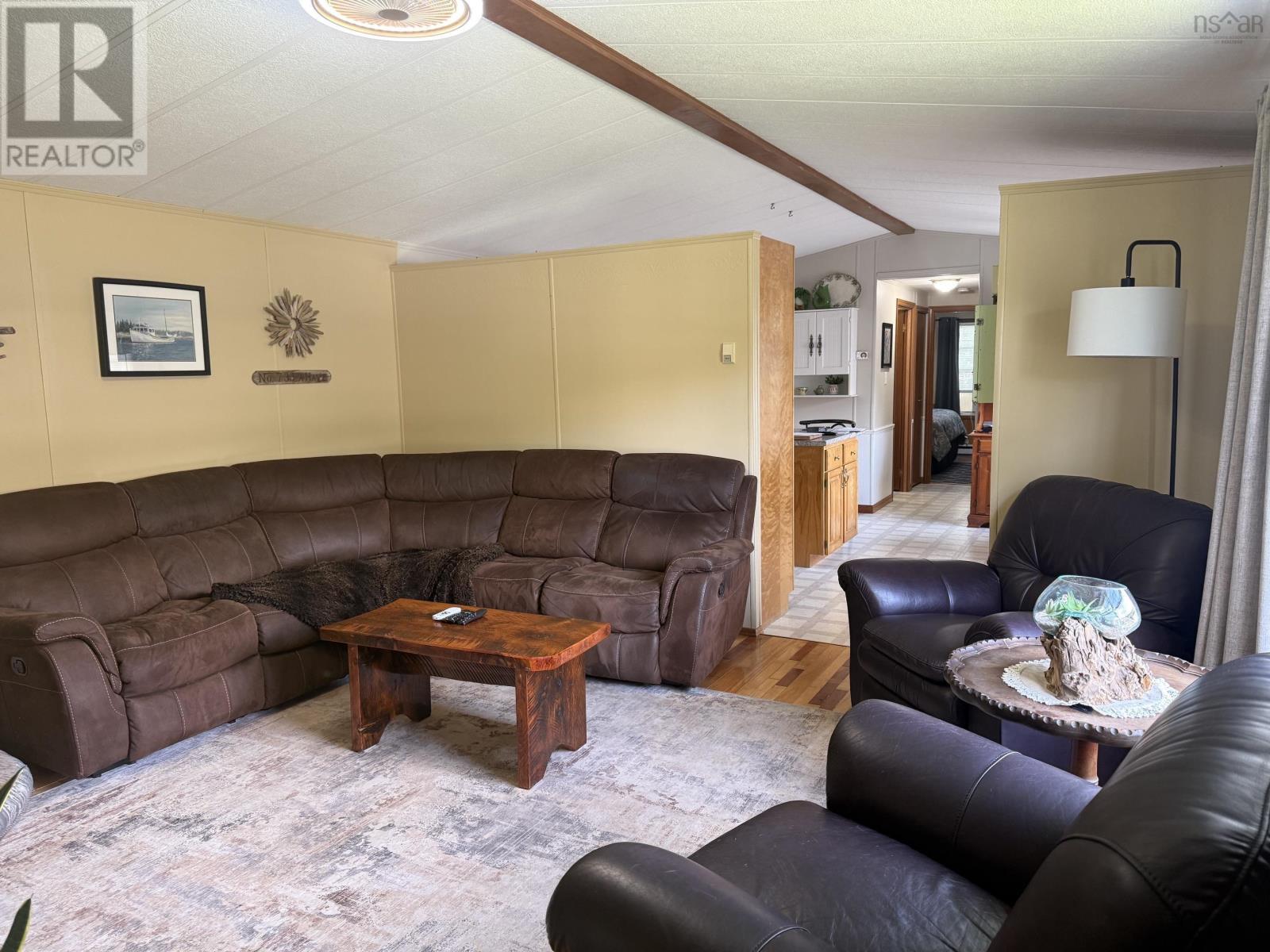 10 Fall Street Property Photo 14